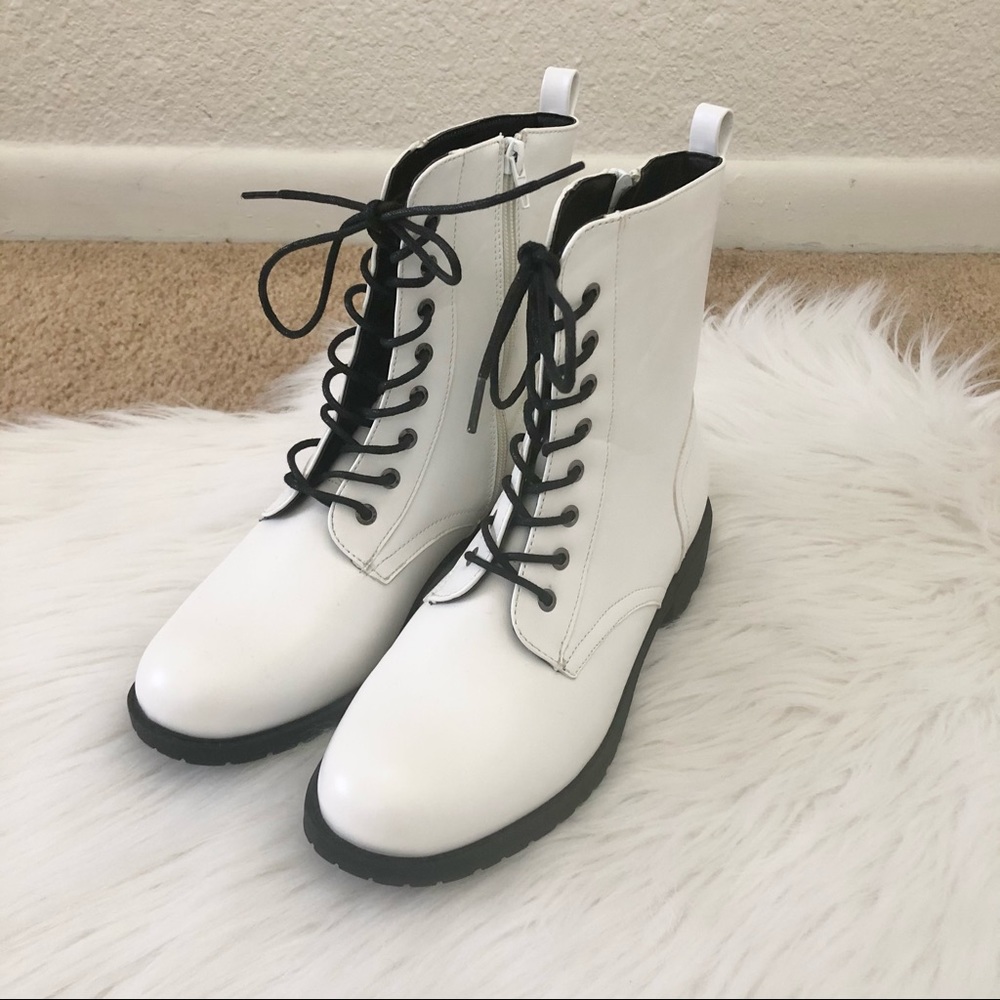 White combat style boots size 8
